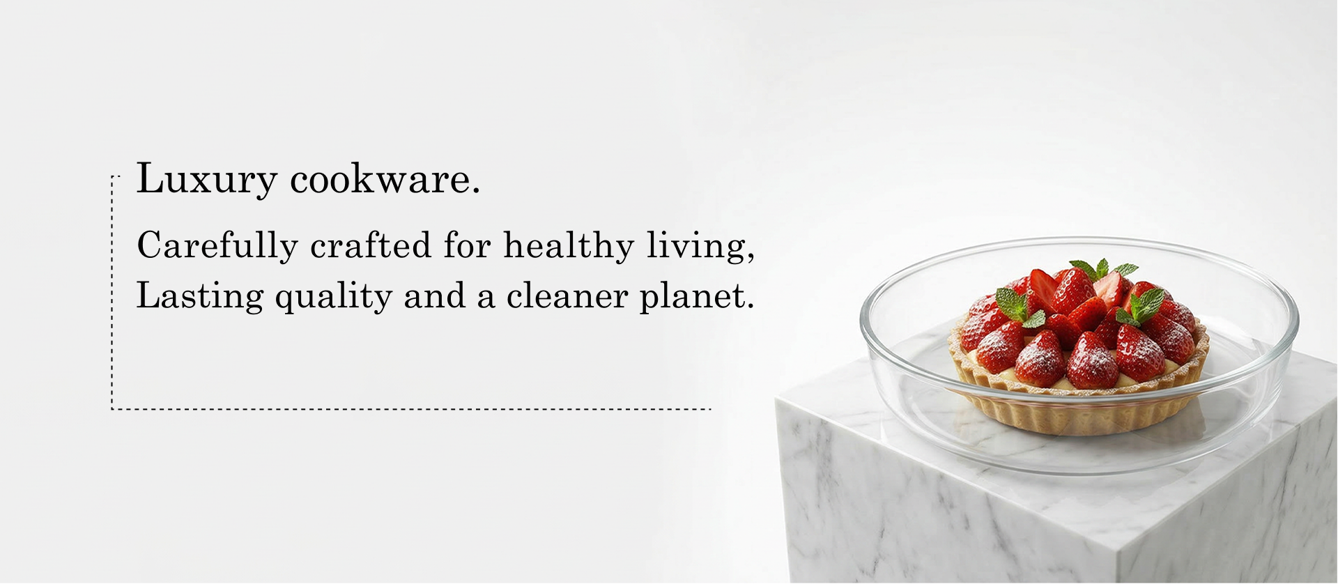 Borosilicate glass dish with dessert